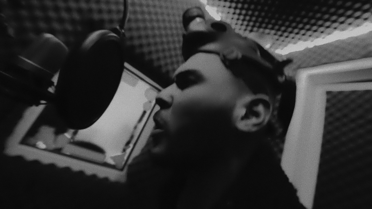 Ahmed Mado - Garah: still from the film 2